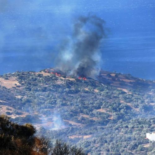 Απεγκλωβισμός 51 ατόμων από την παραλία Πρέβελη στο Ρέθυμνο