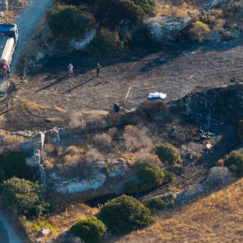 Συντριβή ελικοπτέρου στη Σίφνο: Στις έρευνες και η Διεύθυνση Αντιμετώπισης Οργανωμένου Εγκλήματος