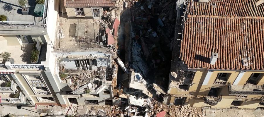 Εκρηξη στην Πλάκα: Τραγικός επίλογος στα συντρίμμια – Νεκροί και οι 6 άνθρωποι που αγνοούνταν