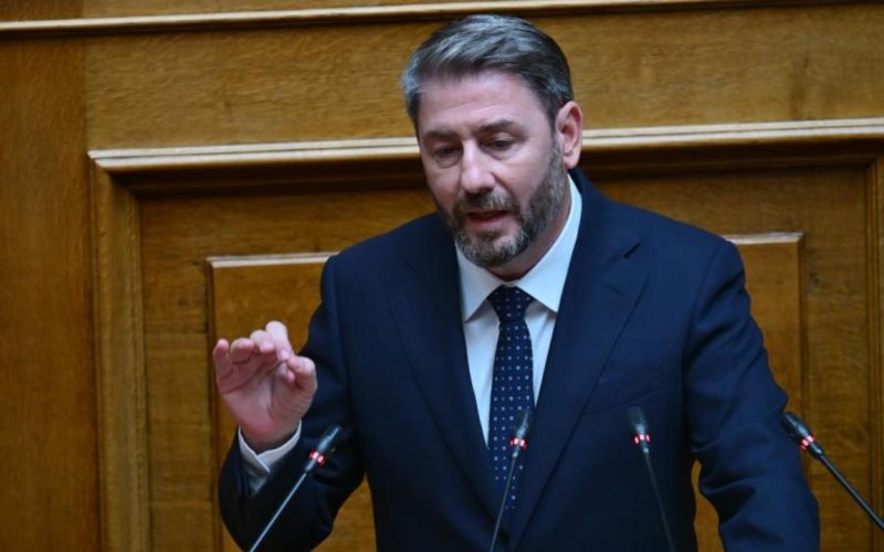 Νίκος Ανδρουλάκης: «Οι επιλογές σας, πάντα με ένα μαγικό τρόπο δυσκολεύουν τη ζωή των πολλών και κάνουν δισεκατομμυριούχους τους ισχυρούς»