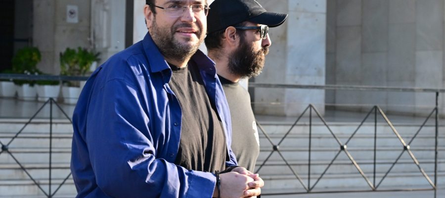 Δεσμεύτηκε η κινητή και ακίνητη περιουσία του Φίλιππου Καμπούρη