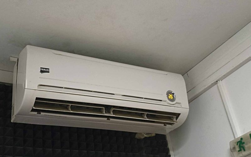Εκλεβαν κλιματιστικά από καταστήματα και σχολεία – Τρεις συλλήψεις