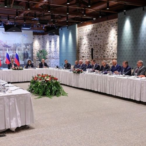 Ξεκίνησαν οι «συνομιλίες» Ρωσίας – Ουκρανίας στην Κωνσταντινούπολη