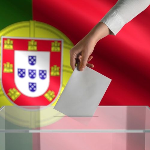 Η κεντροδεξιά του Πορτογαλίας προηγείται πριν τις εκλογές
