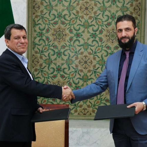Οι SDF χαιρετίζουν την «πραγματική ευκαιρία για την οικοδόμηση της νέας Συρίας» μετά τη συμφωνία με την de facto κυβέρνηση