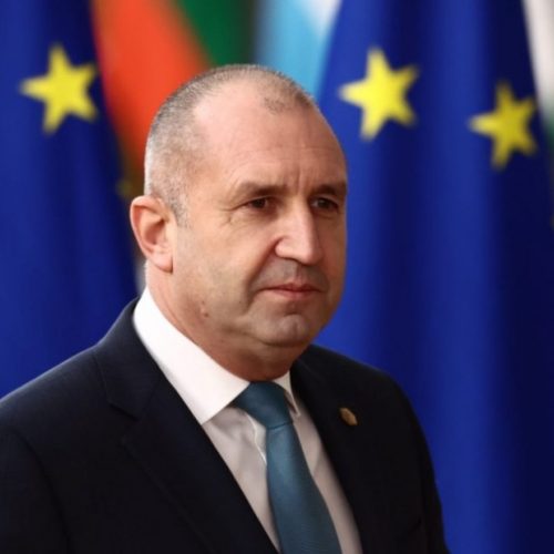 Βούλγαρος Πρόεδρος: «Δεν διαφωνώ με την εισαγωγή του Ευρώ αλλά χρειάζεται δημοψήφισμα»
