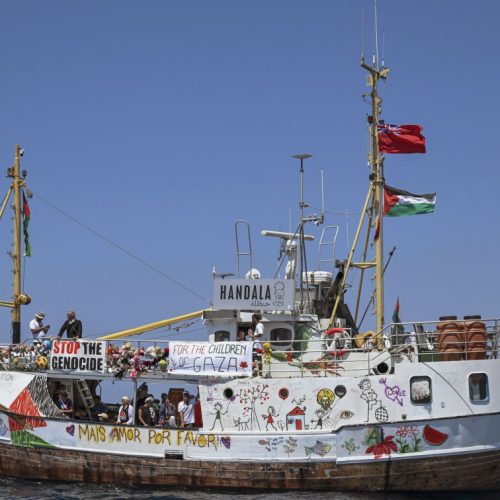 Πλησιάζει στη Γάζα το πλοίο Handala – Ελπίζει να «σπάσει» τον αποκλεισμό