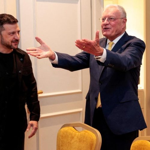 Ο Ζελένσκι και ο Κέλογκ συζητούν για την «αεράμυνα» και τις «αγορές όπλων» στο Κίεβο