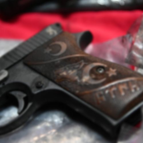 Συνελήφθησαν 13 υπήκοοι Τουρκίας απο αστυνομικούς της υποδιεύθυνσης αντιμετώπισης οργανωμένου εγκλήματος Βορείου Ελλάδος σε περιοχή του Σουφλίου  Έβρου. Κατασχέθηκε μεγάλη ποσότητα όπλων. Παρασκευή 3 Οκτωβρίου 2025. (ΥΠΟΥΡΓΕΙΟ ΠΡΟΣΤΑΣΙΑΣ ΤΟΥ ΠΟΛΙΤΗ - ΓΡΑΦΕΙΟ ΕΝΗΜΕΡΩΣΗΣ ΚΑΙ ΕΠΙΚΟΙΝΩΝΙΑΣ / EUROKINISSI)
