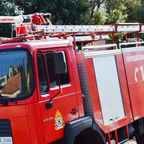 Λουτράκι: Φωτιά στην Περαχώρα