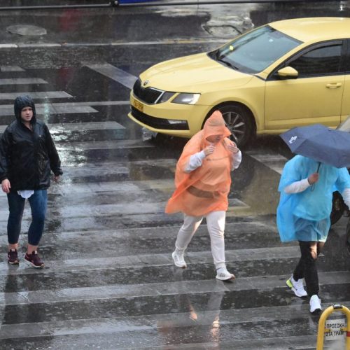 Ισχυρή καταιγίδα έπληξε την Αττική