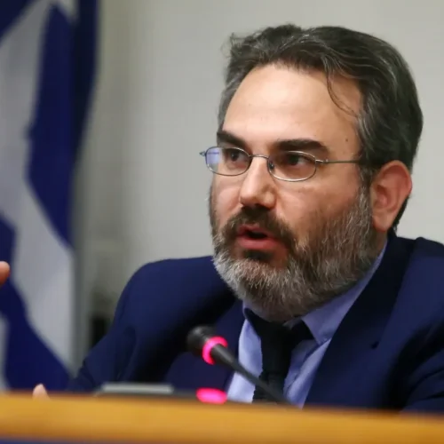 Κύκλωμα-Πολεοδομίες: Αιφνίδια παραίτηση Μπακογιάννη