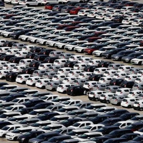 Παγκόσμιο σοκ στην αγορά αυτοκινήτου: Απώλειες 1,4 εκατομμυρίων πωλήσεων λόγω του πολέμου στο Ιράν