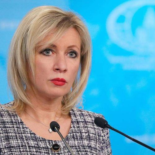 Μαρία Ζαχάροβα: «Ξένα στρατεύματα που θα σταλούν στην Ουκρανία μετά την ειρηνευτική συμφωνία θα θεωρηθούν νόμιμοι στόχοι»