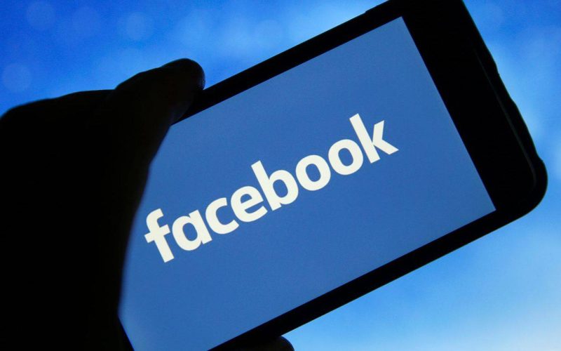 Έπεσαν Facebook και Instagram – Πολλές αναφορές για προβλήματα και στο Messenger