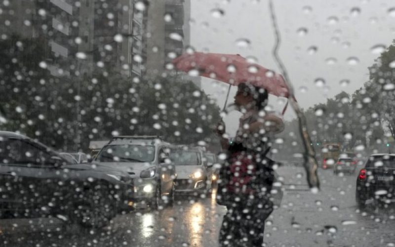 Βροχές και τοπικές καταιγίδες σε μεγάλο μέρος της χώρας