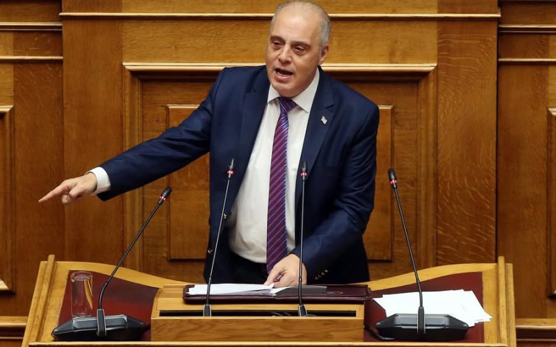 Ο πρόεδρος της Ελληνικής Λύσης Κυριάκος Βελόπουλος μιλάει στην Ολομέλεια της Βουλής όπου διεξάγεται η συζήτηση επί της πρότασης του πρωθυπουργού Κυριάκου Μητσοτάκη για τη σύσταση Διακομματικής Κοινοβουλευτικής Επιτροπής η οποία θα έχει ως αντικείμενο τη « μελέτη προβλημάτων