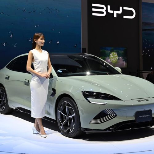 Ο κινεζικός γίγαντας ηλεκτρικών οχημάτων BYD ξεπερνά την Tesla