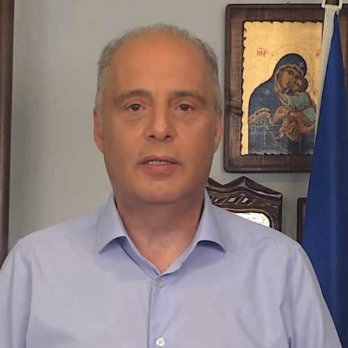 Κυριάκος Βελόπουλος: «Αυτοί τρώνε τα χρήματα των Ελλήνων, κάνουν διακοπές και ο Έλληνας πεινάει»