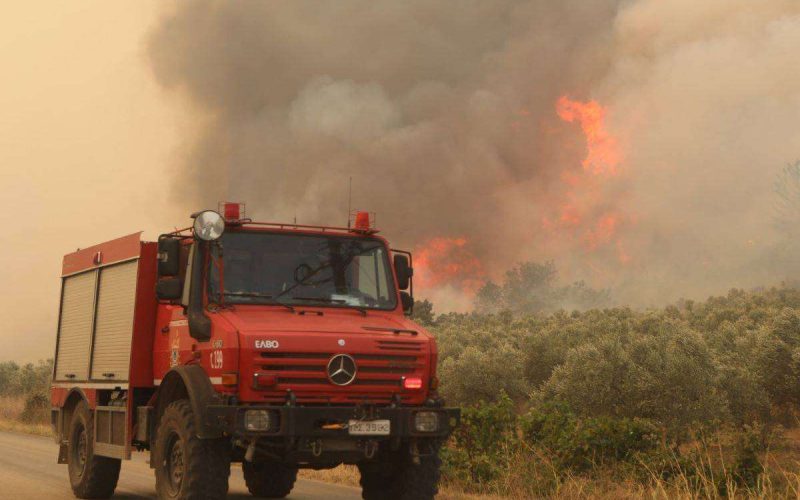 Πυρκαγιά στο Ρέθυμνο: Μήνυμα από το 112 για εκκένωση οικισμών