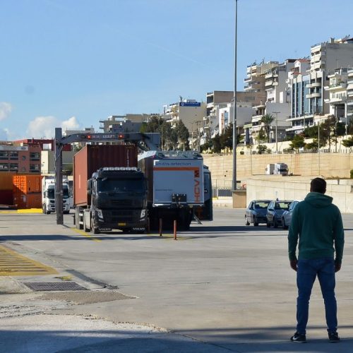 ΑΠΑΤΗ – «MAΜΟΥΘ» με κινέζικα προϊόντα μέσω Πειραιά! – «Πως» δρούσε το «κύκλωμα»!
