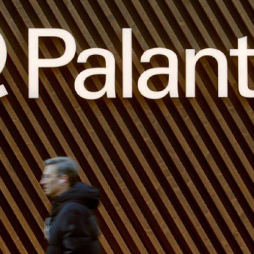 Ο Τραμπ χρησιμοποιεί την «Palantir» για να συγκεντρώσει δεδομένα για τους Αμερικανούς