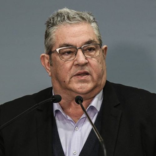 Δημήτρης Κουτσούμπας: «Στον πόλεμο κατά της ακρίβειας, τα πυρά πέφτουν πάντα στον λαό»