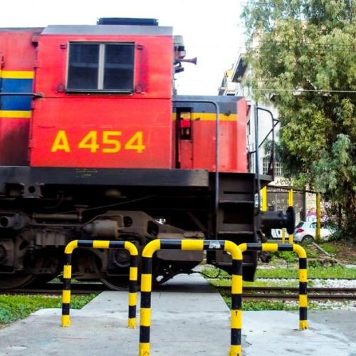 Θεσσαλονίκη: Οδηγός λεωφορείου έπεσε σε μπάρα ενώ πλησίαζε τρένο – Κανείς τραυματίας