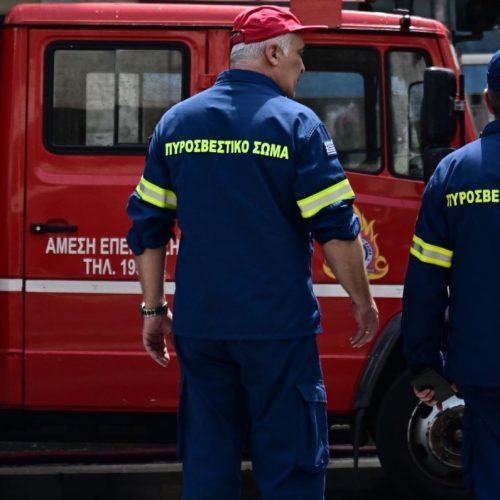 Πυροσβέστες καταγγέλλουν ότι δέχθηκαν επίθεση από Ρομά – «Μας σημάδευαν με όπλο»