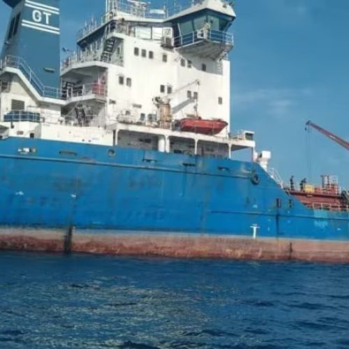 Το Ιράν κατάσχει ξένο δεξαμενόπλοιο με 18 μέλη πληρώματος στη Θάλασσα του Ομάν για λαθρεμπόριο καυσίμων