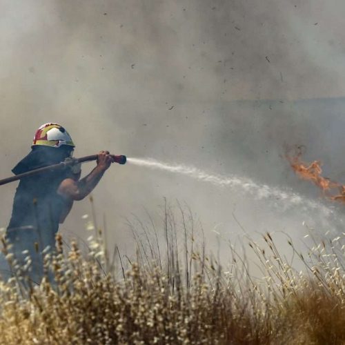 «ΦΩΤΙΑ» σε αρχαιολογικό χώρο στο Άργος!