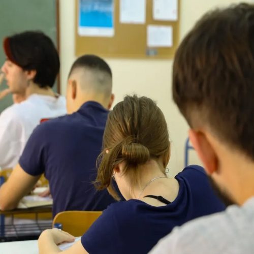 Πανελλήνιες 2026: Αναλυτικά τα θέματα της Νεοελληνικής Γλώσσας και Λογοτεχνίας