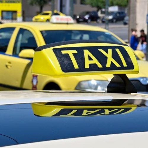 Οδηγός ταξί χρέωσε πάνω από το 4πλάσιο κόμιστρο για τη διαδρομή «Ελ. Βενιζέλος» – κέντρο Αθήνας