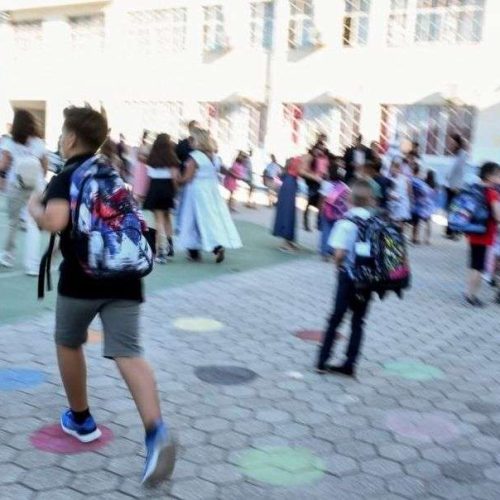 Παιδί κατάπιε καθαριστικό υγρό σε σχολείο – Στο νοσοκομείο μετά από αμέλεια καθαρίστριας!