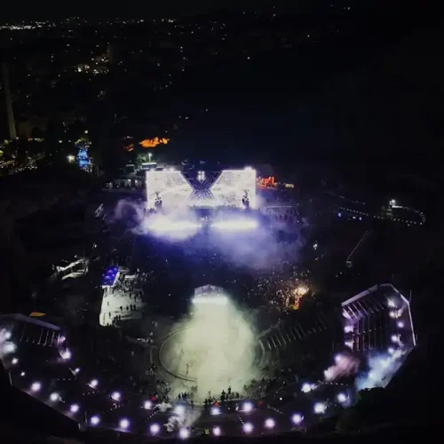 Οι Adriatique έφεραν ένα μουσικό experience χωρίς προηγούμενο στην Αθήνα– Live visuals, χορός και δυνατά beats από την Allwyn