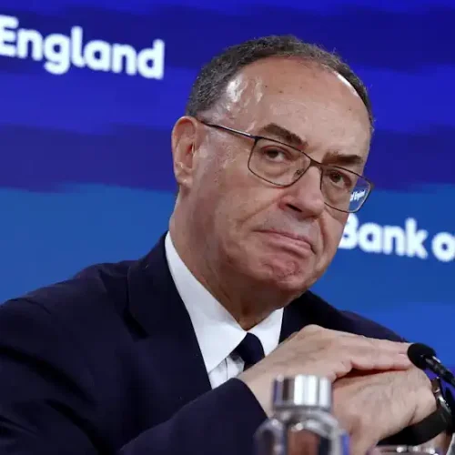 Η τεχνητή νοημοσύνη θα μπορούσε να προκαλέσει παγκόσμια οικονομική ύφεση σύμφωνα με τον Διοικητή της Τράπεζα Αγγλίας
