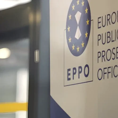 Έφοδοι της Ευρωπαϊκής Εισαγγελίας σε Αττική και Καστοριά για απάτη 71 εκατ. ευρώ με το ΦΠΑ