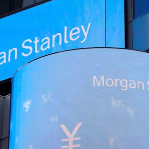 Morgan Stanley: Σήμα υπεραπόδοσης για την Ελλάδα – Τράπεζες και ΟΤΕ στα θετικά screens
