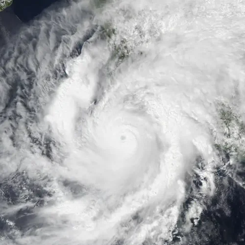 By VIIRS imagery from NOAA's NOAA-21 satellite - https://registry.opendata.aws/noaa-jpss/, Public Domain, https://commons.wikimedia.org/w/index.php?curid=201493693