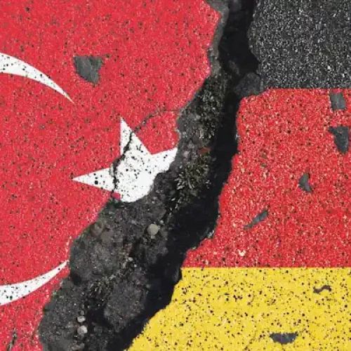 Η τουρκική συμμορία των «Ντάλτονς» ανησυχεί το Βερολίνο, λόγω της σχέσης της με τη Ρωσία