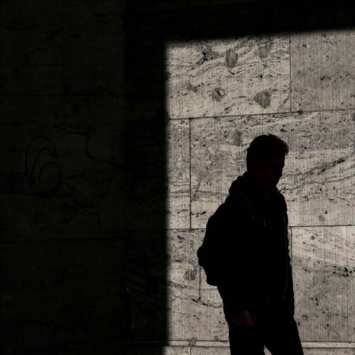 Συναγερμός για την εξαφάνιση 21χρονου από την Καλλιθέα
