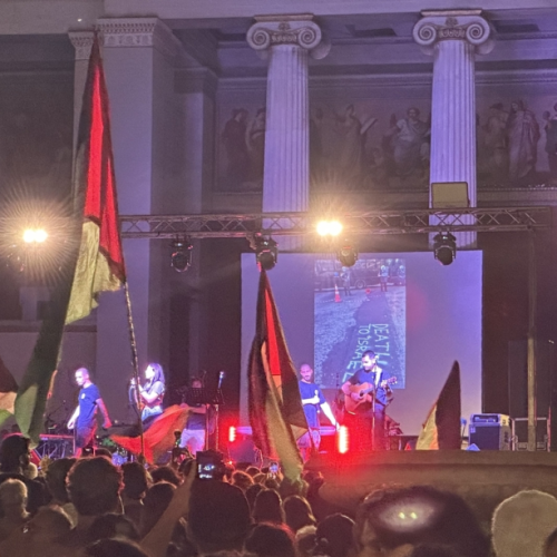 Πολιτιστικό «μπλακ-άουτ» στο Ισραήλ – Πάνω από 400 καλλιτέχνες αποσύρουν τη μουσική τους