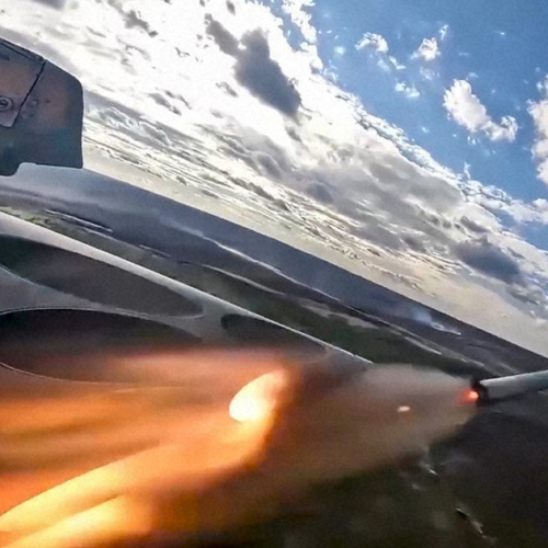 «ΑΠΙΣΤΕΥΤΟ» –  Su-25 διαλύει «σύντροφο» στον αέρα ! (ΒΙΝΤΕΟ)