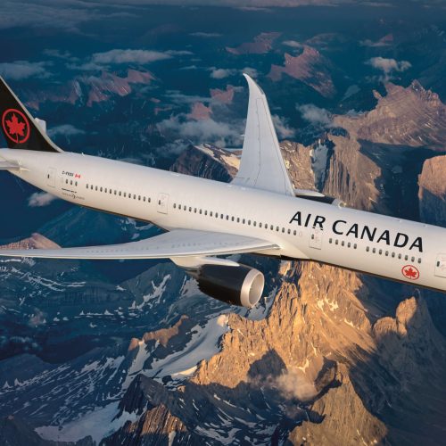 Η Air Canada μειώνει τις προοπτικές της καθώς τα ταξίδια στις ΗΠΑ μειώνονται