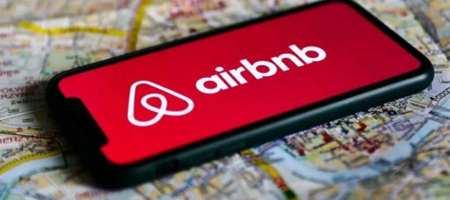 «Φρένο» στα airbnb στις πολυκατοικίες με δικαστική απόφαση – Καθοριστικός ο ρόλος του καταστατικού
