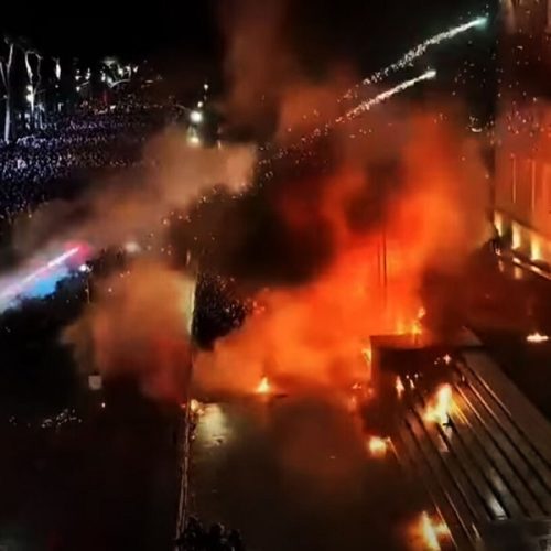 Πολιτική κλιμάκωση στα Τίρανα: Διαδηλώσεις και εισαγγελικές έρευνες για διαφθορά στην κυβέρνηση Ράμα