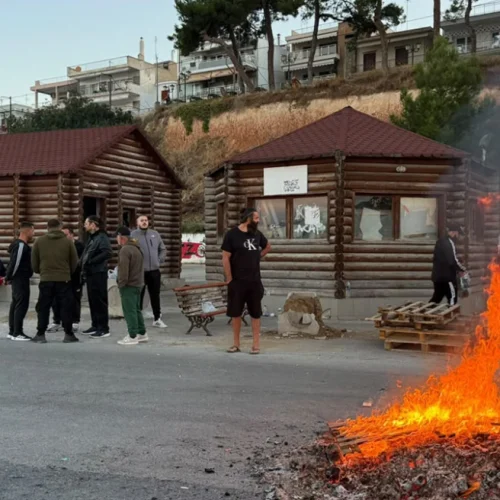 Συνεχίζουν και κλιμακώνουν τις κινητοποιήσεις τους οι αλιείς