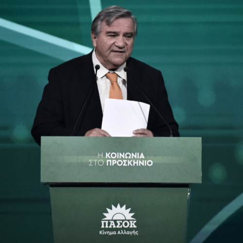 ΠΑΣΟΚ: Παραίτηση Καστανίδη με επίθεση κατά Ανδρουλάκη