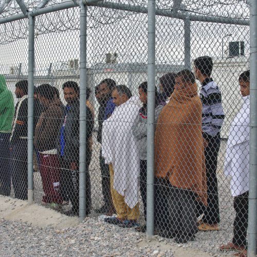 Ισπανία: Μαζική Νομιμοποίηση 800.000 Λαθρομεταναστών – Αντιδράσεις σε Μαδρίτη και Ευρώπη