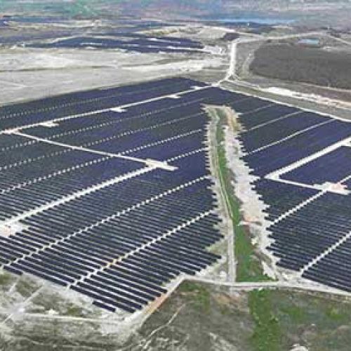 Δύο κορυφαίοι ενεργειακοί όμιλοι, η RWE και η ΔΕΗ, συνεχίζουν να προωθούν την ενεργειακή μετάβαση της Ελλάδας μέσω της κοινής εταιρίας τους ΜΕΤΩΝ Ενεργειακή ΑΕ